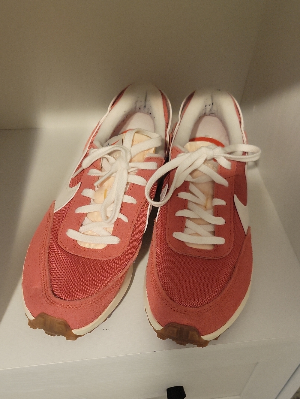 Nike Waffle Sz10 Debut Vintage Adobe Red Sail White Sneakers Womens